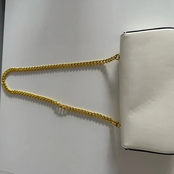 White Leather Bag with Gold Chain - Picture 4 of 4